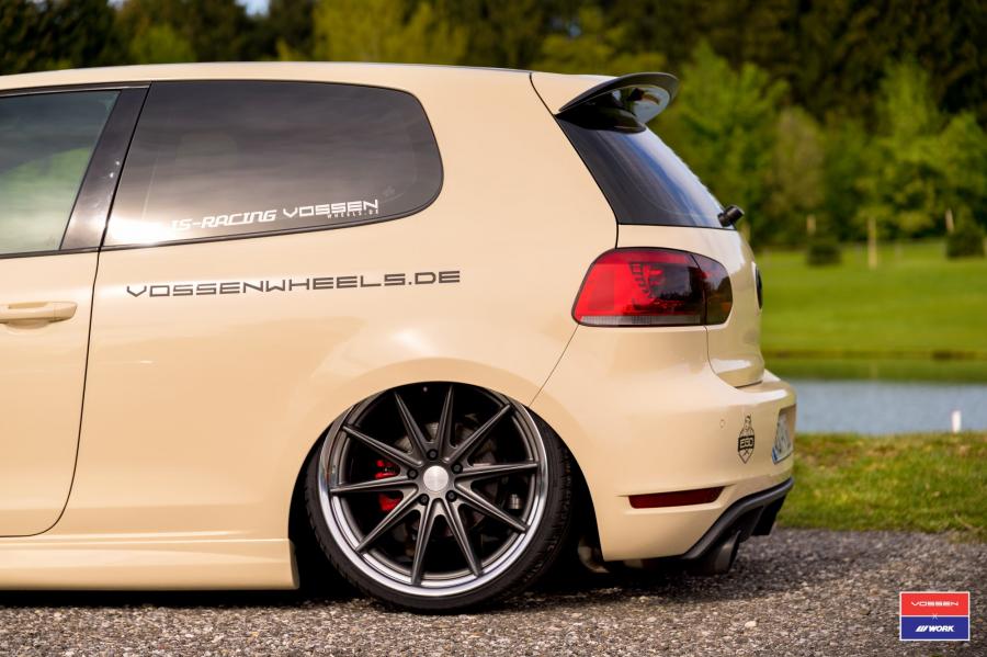 Детали экстерьера Volkswagen Golf GTi on Vossen Wheels (VWS-1) 2016 года  (фото 9 из 34)